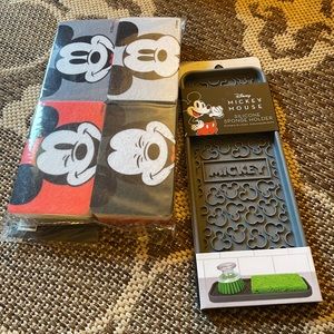 New Mickey Mouse cleaning sponges and sponge holder